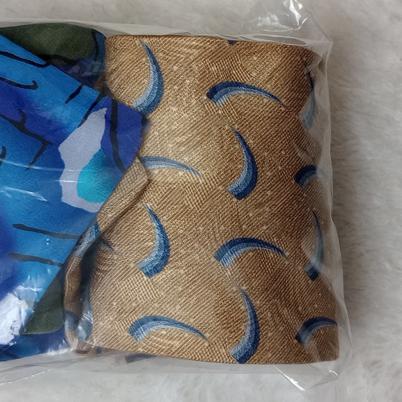 100% Silk (3) Tie Bundle Abstract Vibrant - Picture 4 of 5